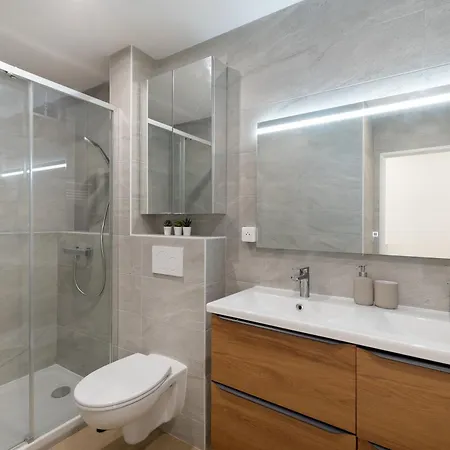 Saint Honorat, Les Pins Antibes Terrasse * Жюан-ле-Пен